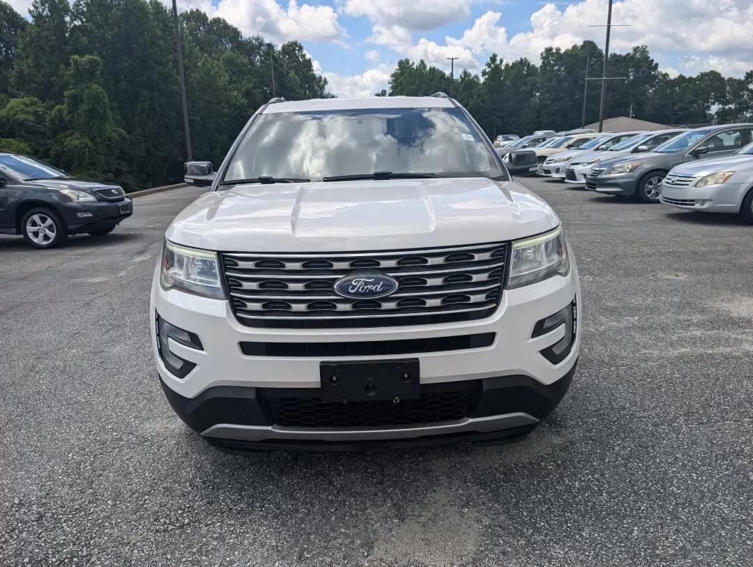 2017 Ford Explorer XLT (1FM5K7D86HG) with an Other engine, located at 3959 U.S. 80 W, Phenix City, AL, 36870, (334) 297-4885, 32.469296, -85.135185 - **Discover Adventure with the 2017 Ford Explorer XLT Your Perfect Family SUV!**<br /> <br /> Are you ready to embark on new family adventures or make those daily commutes more enjoyable? Picture this: a spacious, comfortable SUV that's ready for weekend getaways, school drop-offs, and everything in - Photo#1
