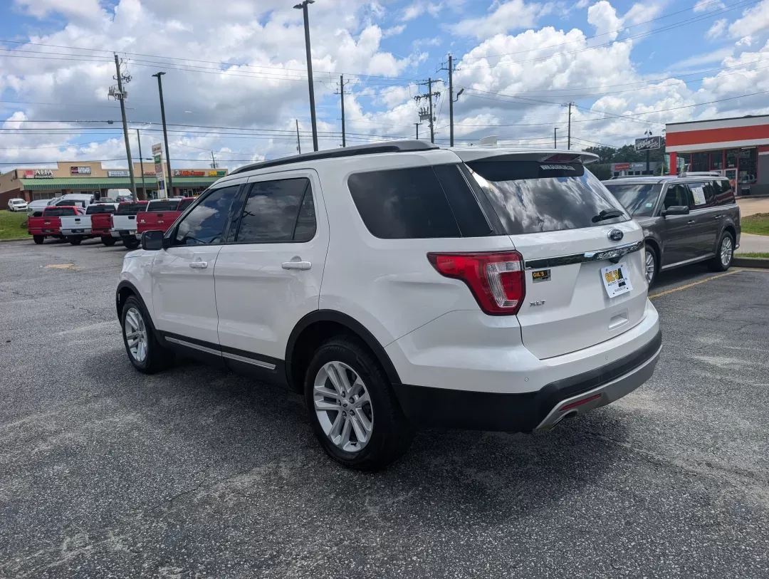 2017 Ford Explorer XLT (1FM5K7D86HG) with an Other engine, located at 3959 U.S. 80 W, Phenix City, AL, 36870, (334) 297-4885, 32.469296, -85.135185 - **Discover Adventure with the 2017 Ford Explorer XLT Your Perfect Family SUV!**<br /> <br /> Are you ready to embark on new family adventures or make those daily commutes more enjoyable? Picture this: a spacious, comfortable SUV that's ready for weekend getaways, school drop-offs, and everything in - Photo#6