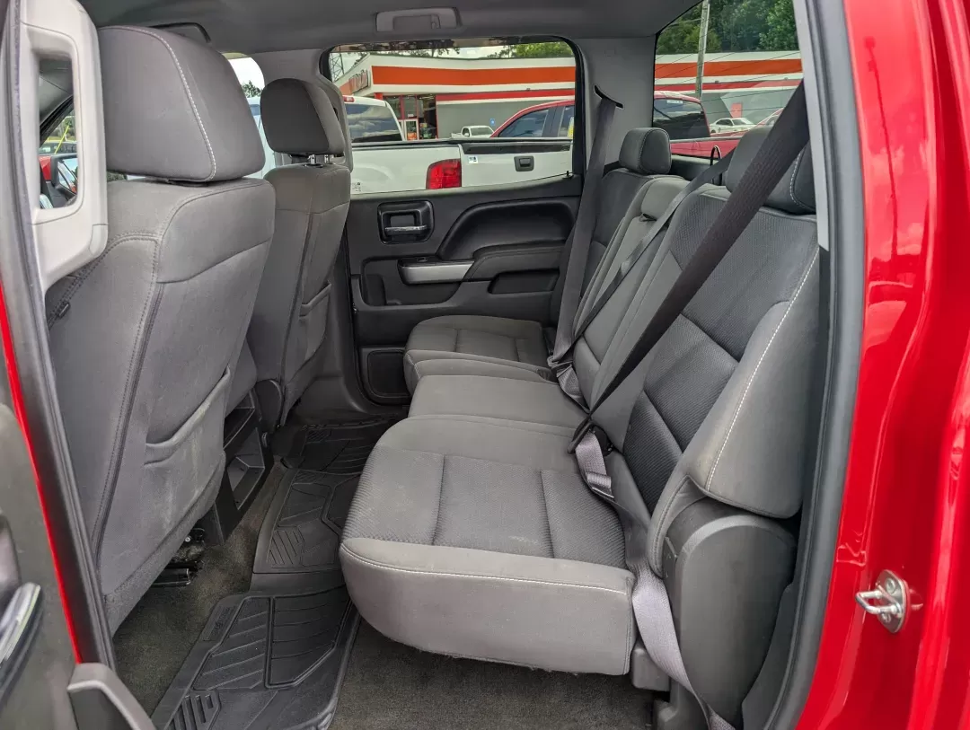2017 /Jet Black Chevrolet Silverado 1500 LT (3GCUKREC8HG) with an Other engine, located at 3959 U.S. 80 W, Phenix City, AL, 36870, (334) 297-4885, 32.469296, -85.135185 - **Adventure Awaits with the 2017 Chevrolet Silverado 1500 LT! Perfect for Life's Journeys!**<br /> <br /> Are you ready to elevate your driving experience? Whether you're hauling gear for a weekend camping trip, commuting to work in comfort, or need a reliable truck for daily errands, the 2017 Chevr - Photo#9