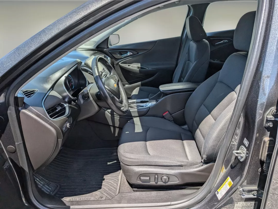 2016 /Jet Black Chevrolet Malibu LT (1G1ZE5ST7GF) with an Other engine, located at 5115 14th Ave., Columbus, GA, 31904, (706) 323-0345, 32.511494, -84.971046 - **Drive Toward Your Next Adventure with the 2016 Chevrolet Malibu LT at Gils Auto - Columbus!**<br /> <br /> Are you searching for the perfect blend of style, comfort, and performance for your daily commute or family outings? Look no further than this stunning 2016 Chevrolet Malibu LT, available now - Photo#10
