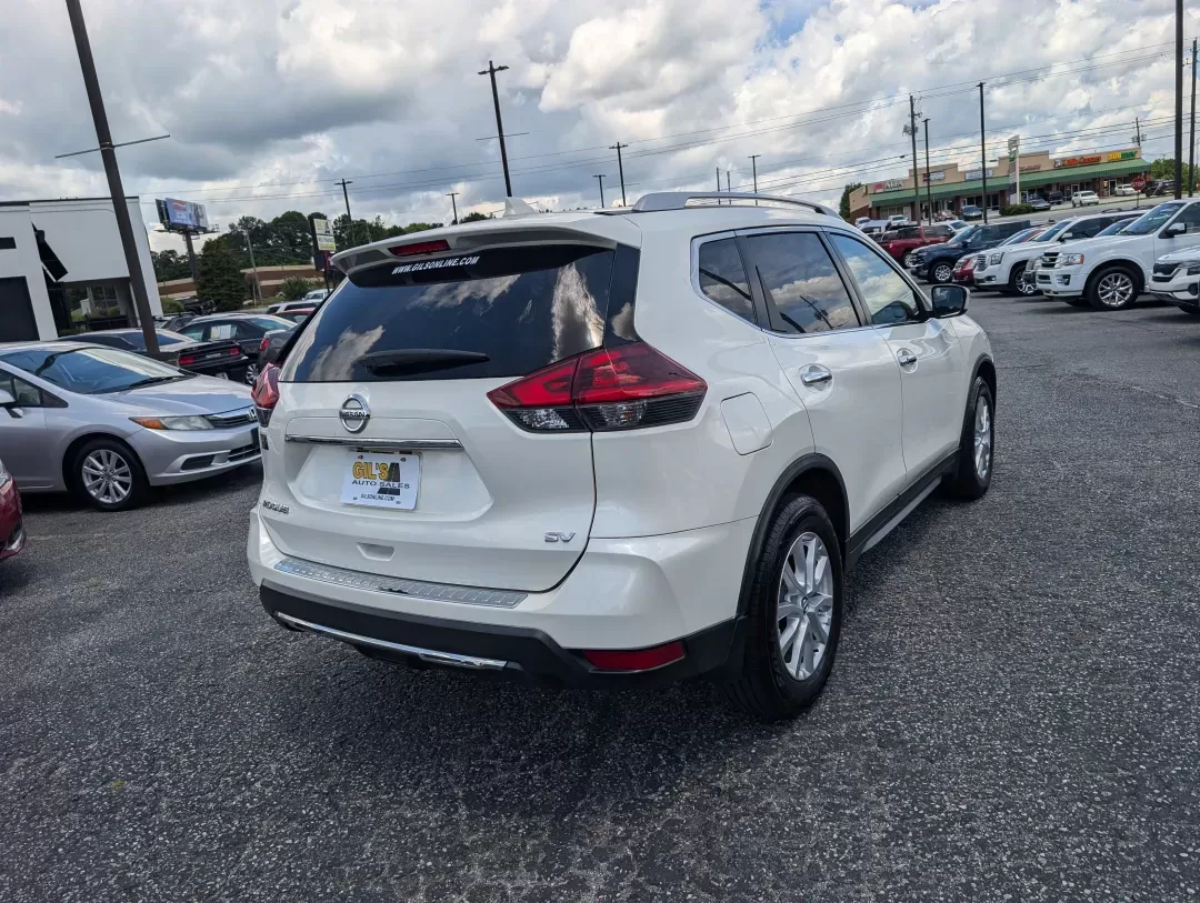 2018 /Charcoal Nissan Rogue SV (JN8AT2MT7JW) with an Other engine, located at 3959 U.S. 80 W, Phenix City, AL, 36870, (334) 297-4885, 32.469296, -85.135185 - **Discover Your Next Adventure with the 2018 Nissan Rogue SV at Gils Auto!**<br /> <br /> Are you ready to elevate your lifestyle with a vehicle that marries versatility and comfort? The 2018 Nissan Rogue SV is the perfect companion for growing families, weekend adventurers, and budget-conscious buy - Photo#4