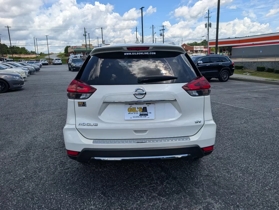 2018 /Charcoal Nissan Rogue SV (JN8AT2MT7JW) with an Other engine, located at 3959 U.S. 80 W, Phenix City, AL, 36870, (334) 297-4885, 32.469296, -85.135185 - **Discover Your Next Adventure with the 2018 Nissan Rogue SV at Gils Auto!**<br /> <br /> Are you ready to elevate your lifestyle with a vehicle that marries versatility and comfort? The 2018 Nissan Rogue SV is the perfect companion for growing families, weekend adventurers, and budget-conscious buy - Photo#5