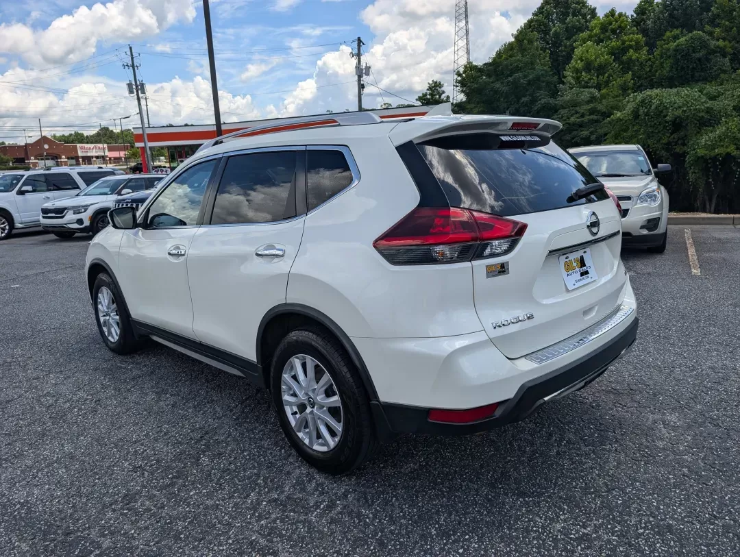 2018 /Charcoal Nissan Rogue SV (JN8AT2MT7JW) with an Other engine, located at 3959 U.S. 80 W, Phenix City, AL, 36870, (334) 297-4885, 32.469296, -85.135185 - **Discover Your Next Adventure with the 2018 Nissan Rogue SV at Gils Auto!**<br /> <br /> Are you ready to elevate your lifestyle with a vehicle that marries versatility and comfort? The 2018 Nissan Rogue SV is the perfect companion for growing families, weekend adventurers, and budget-conscious buy - Photo#6