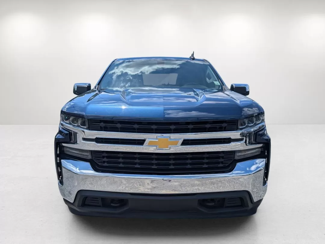 2019 /Jet Black Chevrolet Silverado 1500 LT (3GCUYDED8KG) with an Other engine, located at 3959 U.S. 80 W, Phenix City, AL, 36870, (334) 297-4885, 32.469296, -85.135185 - Discover the thrill of adventure with this 2019 Chevrolet Silverado 1500 LT, a pickup truck designed for those who crave both ruggedness and comfort, perfect for weekend getaways or daily commuting in Phenix City, AL. Whether you're a growing family needing extra space or a weekend warrior ready for - Photo#2