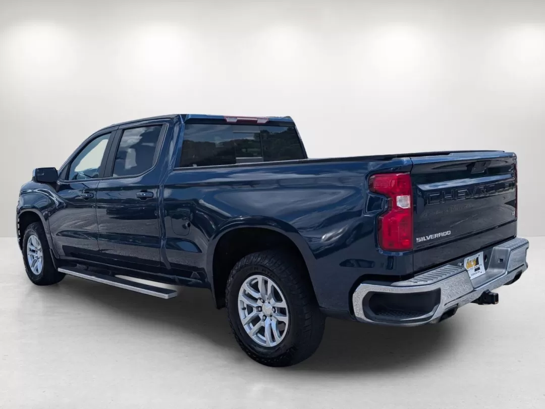2019 /Jet Black Chevrolet Silverado 1500 LT (3GCUYDED8KG) with an Other engine, located at 3959 U.S. 80 W, Phenix City, AL, 36870, (334) 297-4885, 32.469296, -85.135185 - Discover the thrill of adventure with this 2019 Chevrolet Silverado 1500 LT, a pickup truck designed for those who crave both ruggedness and comfort, perfect for weekend getaways or daily commuting in Phenix City, AL. Whether you're a growing family needing extra space or a weekend warrior ready for - Photo#7
