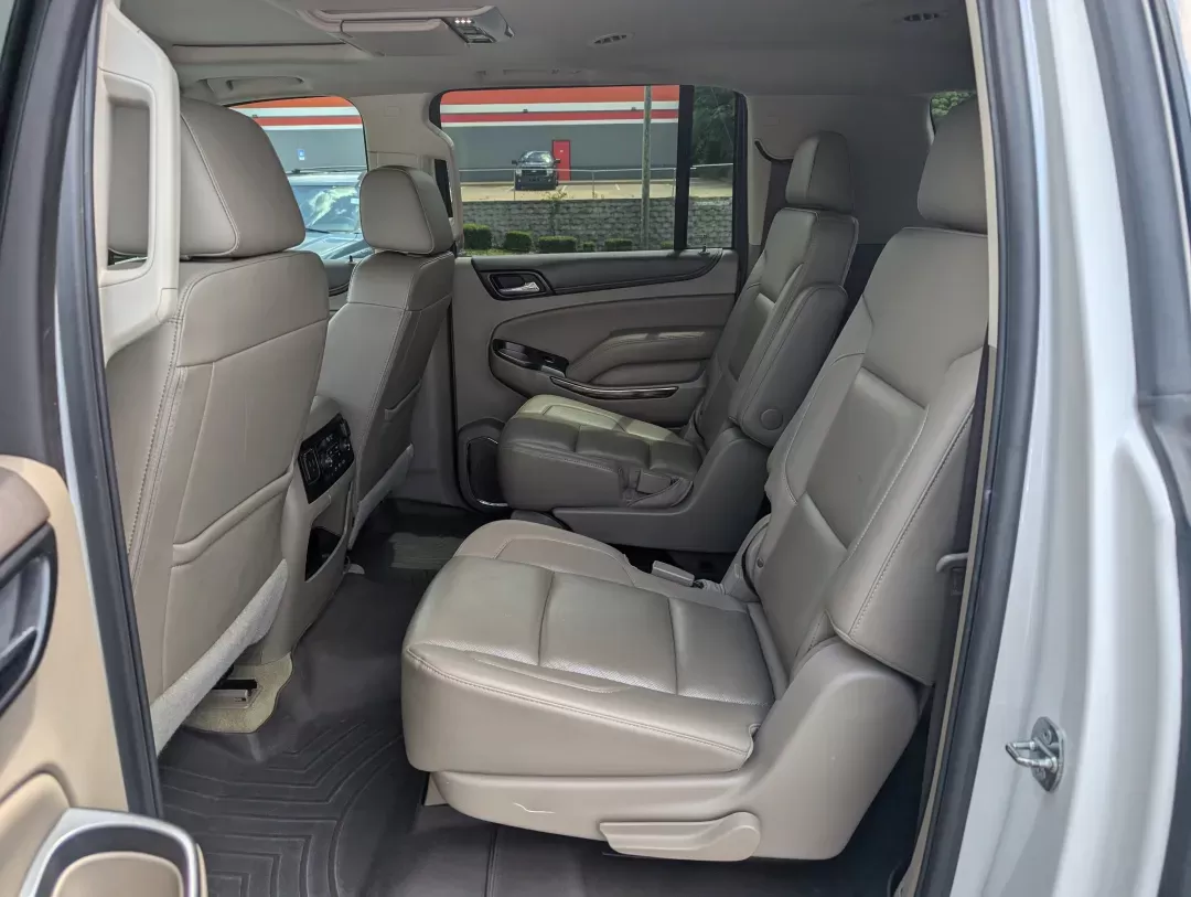 2017 /Cocoa/Dune GMC Yukon XL SLT (1GKS2GKC1HR) with an Other engine, located at 3959 U.S. 80 W, Phenix City, AL, 36870, (334) 297-4885, 32.469296, -85.135185 - **Adventure Awaits: Discover the 2017 GMC Yukon XL SLT at Gils Auto in Phenix City, AL!**<br /> <br /> Are you ready to elevate your driving experience? The 2017 GMC Yukon XL SLT is the perfect vehicle for families, adventure seekers, and anyone looking for a reliable and spacious SUV. With luxuriou - Photo#10