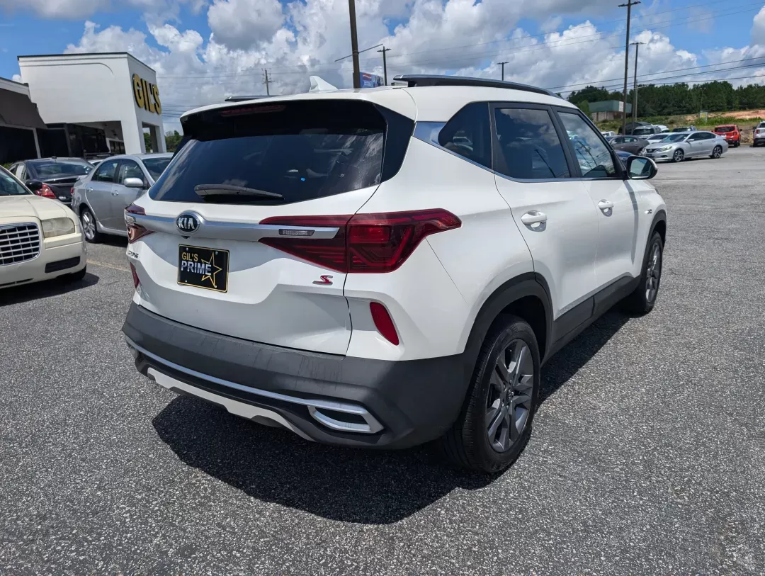 2021 /Black Kia Seltos S (KNDEUCAA3M7) with an Other engine, located at 3959 U.S. 80 W, Phenix City, AL, 36870, (334) 297-4885, 32.469296, -85.135185 - 2021 Kia Seltos S - Photo#4