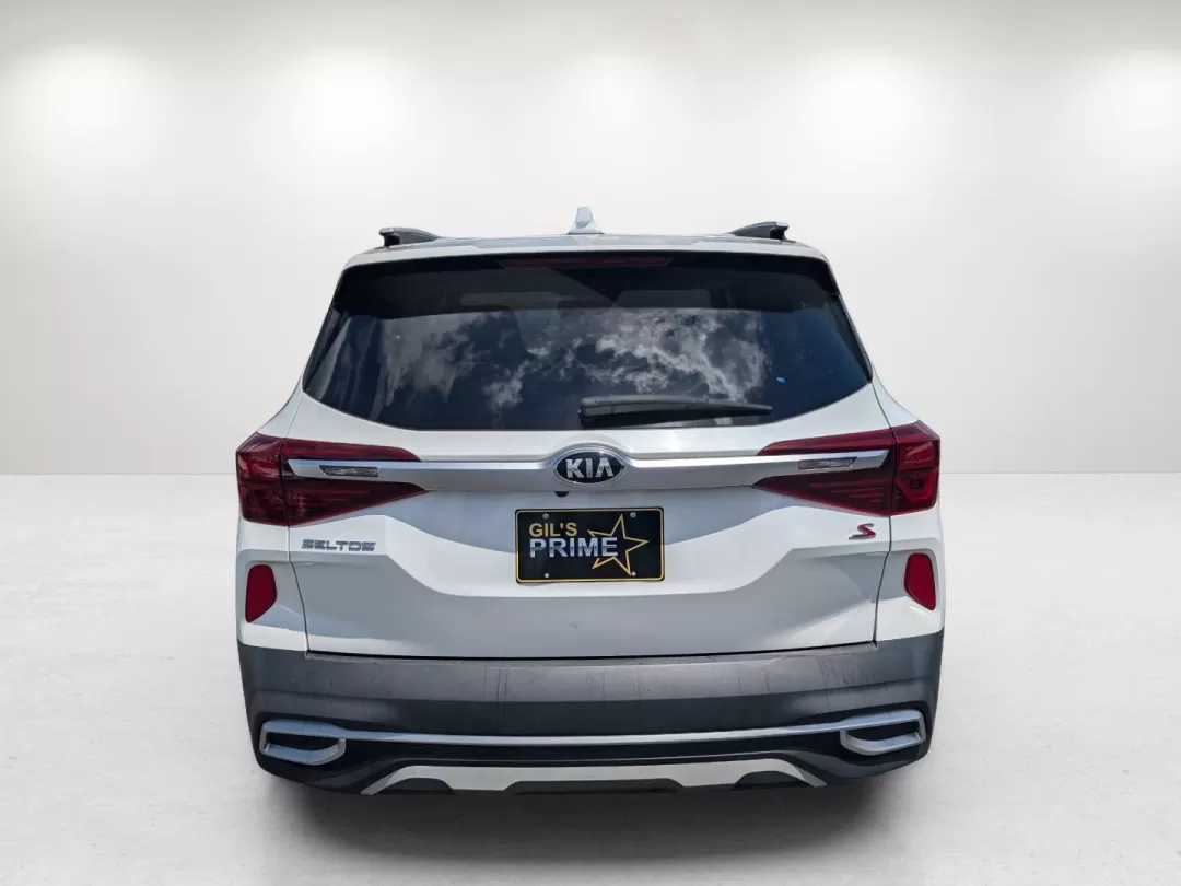 2021 /Black Kia Seltos S (KNDEUCAA3M7) with an Other engine, located at 3959 U.S. 80 W, Phenix City, AL, 36870, (334) 297-4885, 32.469296, -85.135185 - **Discover Your Next Adventure with the 2021 Kia Seltos AWD at Gils Auto!**<br /> <br /> Are you ready to elevate your lifestyle with a vehicle that seamlessly blends style, comfort, and functionality? The 2021 Kia Seltos AWD is perfect for those seeking an adventurous spirit while maintaining the p - Photo#6