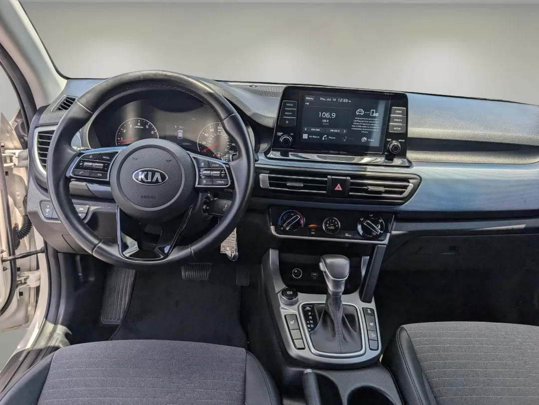 2021 /Black Kia Seltos S (KNDEUCAA3M7) with an Other engine, located at 3959 U.S. 80 W, Phenix City, AL, 36870, (334) 297-4885, 32.469296, -85.135185 - **Discover Your Next Adventure with the 2021 Kia Seltos AWD at Gils Auto!**<br /> <br /> Are you ready to elevate your lifestyle with a vehicle that seamlessly blends style, comfort, and functionality? The 2021 Kia Seltos AWD is perfect for those seeking an adventurous spirit while maintaining the p - Photo#12