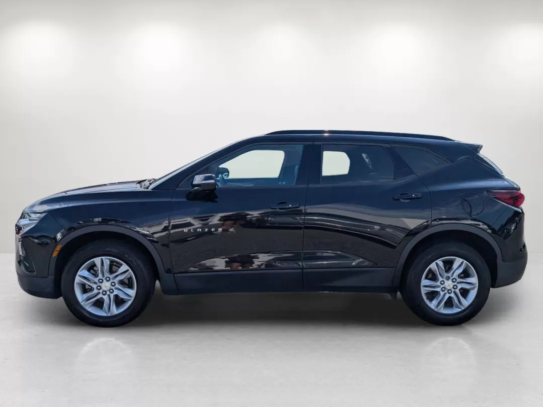 2020 /Jet Black Chevrolet Blazer LT (3GNKBDRS2LS) with an Other engine, located at 3959 U.S. 80 W, Phenix City, AL, 36870, (334) 297-4885, 32.469296, -85.135185 - **2020 Chevrolet Blazer LT - Your Perfect Family SUV Adventure Awaits!**<br /> <br /> Are you seeking a versatile vehicle that balances family needs with a dash of adventure? Look no further than this stunning 2020 Chevrolet Blazer LT, available now at Gils Auto in Phenix City, AL. Perfect for growi - Photo#8