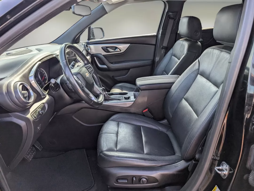 2020 /Jet Black Chevrolet Blazer LT (3GNKBDRS2LS) with an Other engine, located at 3959 U.S. 80 W, Phenix City, AL, 36870, (334) 297-4885, 32.469296, -85.135185 - **2020 Chevrolet Blazer LT - Your Perfect Family SUV Adventure Awaits!**<br /> <br /> Are you seeking a versatile vehicle that balances family needs with a dash of adventure? Look no further than this stunning 2020 Chevrolet Blazer LT, available now at Gils Auto in Phenix City, AL. Perfect for growi - Photo#10