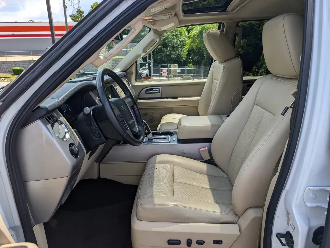 2017 Ford Expedition EL Limited (1FMJK1KT2HE) with an Other engine, located at 3959 U.S. 80 W, Phenix City, AL, 36870, (334) 297-4885, 32.469296, -85.135185 - **Experience Adventure Every Day with the 2017 Ford Expedition EL Limited! Available Now at Gils Auto in Phenix City, AL!**<br /> <br /> Are you searching for the perfect family SUV that combines style, comfort, and versatility? Look no further! The 2017 Ford Expedition EL Limited is designed for th - Photo#9