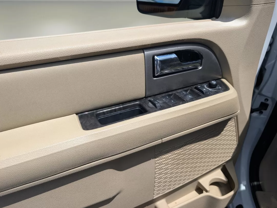 2017 Ford Expedition EL Limited (1FMJK1KT2HE) with an Other engine, located at 3959 U.S. 80 W, Phenix City, AL, 36870, (334) 297-4885, 32.469296, -85.135185 - **Experience Adventure Every Day with the 2017 Ford Expedition EL Limited! Available Now at Gils Auto in Phenix City, AL!**<br /> <br /> Are you searching for the perfect family SUV that combines style, comfort, and versatility? Look no further! The 2017 Ford Expedition EL Limited is designed for th - Photo#9