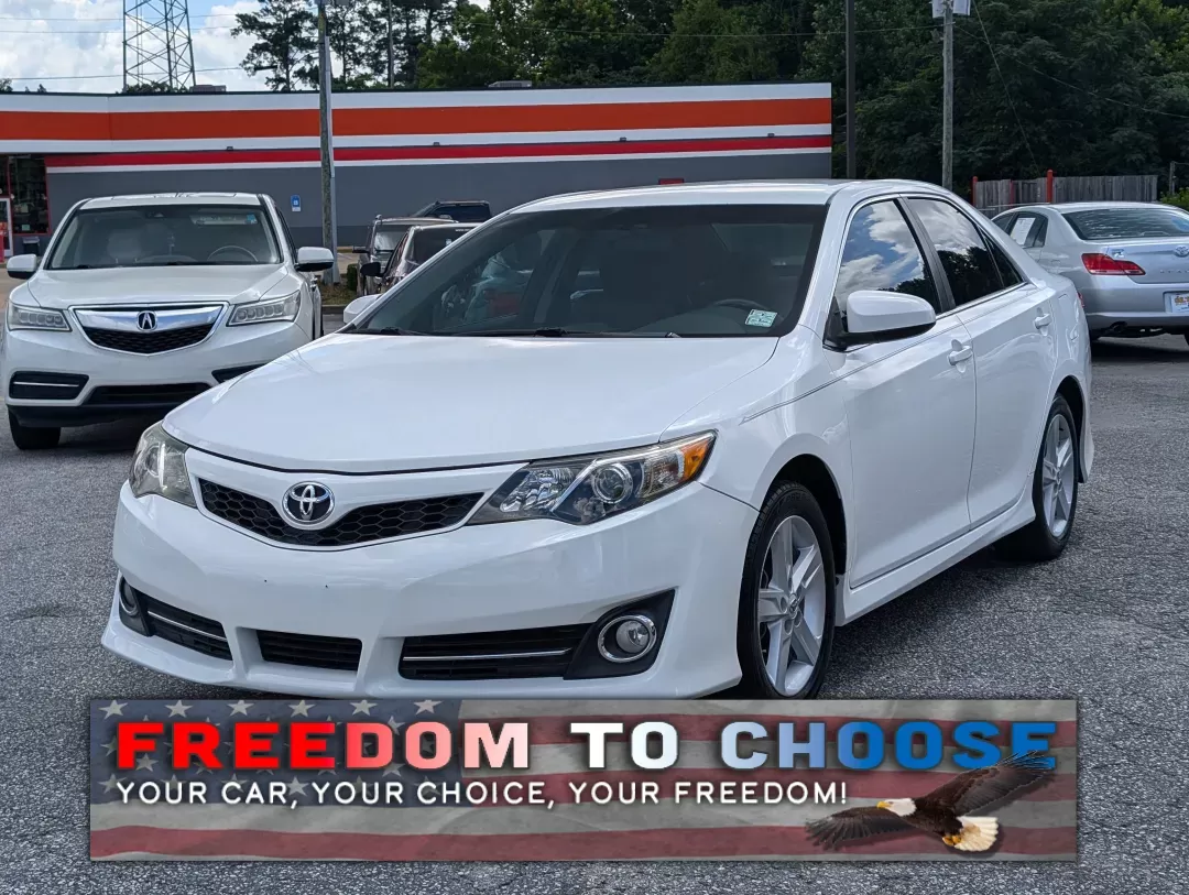 2012 Toyota Camry SE (4T1BF1FK9CU) with an Other engine, located at 3959 U.S. 80 W, Phenix City, AL, 36870, (334) 297-4885, 32.469296, -85.135185 - **Drive Your Dreams with This 2012 Toyota Camry SE Perfect for Your Daily Adventures!**<br /> <br /> Are you in the market for a dependable sedan that's as versatile as your lifestyle? Look no further than this stunning 2012 Toyota Camry SE, an ideal choice for budget-conscious buyers, commuters, a - Photo#0