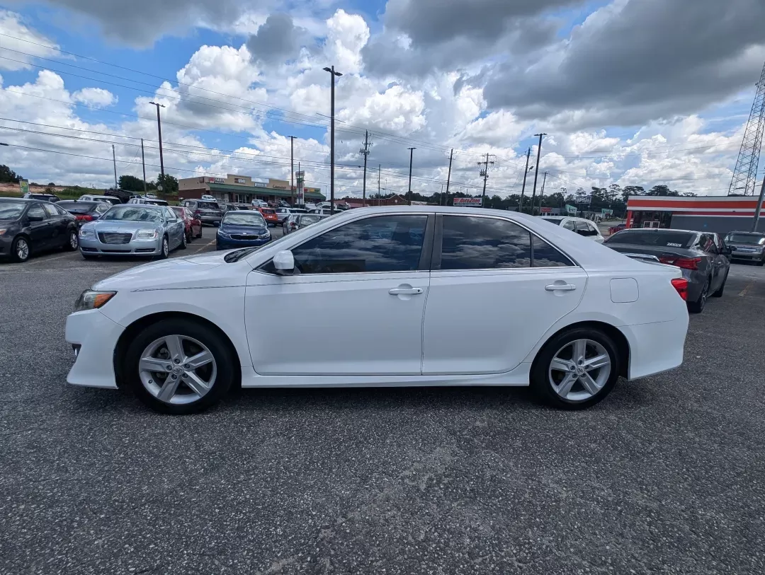 2012 Toyota Camry SE (4T1BF1FK9CU) with an Other engine, located at 3959 U.S. 80 W, Phenix City, AL, 36870, (334) 297-4885, 32.469296, -85.135185 - **Drive Your Dreams with This 2012 Toyota Camry SE Perfect for Your Daily Adventures!**<br /> <br /> Are you in the market for a dependable sedan that's as versatile as your lifestyle? Look no further than this stunning 2012 Toyota Camry SE, an ideal choice for budget-conscious buyers, commuters, a - Photo#7