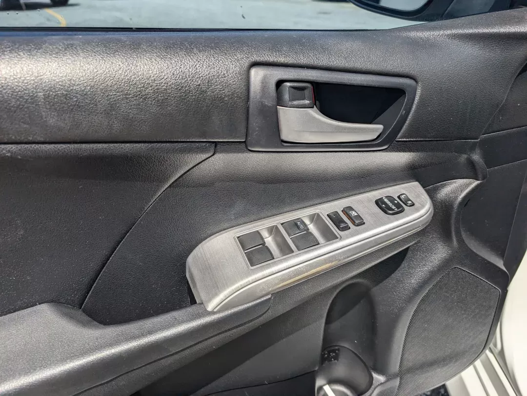 2012 Toyota Camry SE (4T1BF1FK9CU) with an Other engine, located at 3959 U.S. 80 W, Phenix City, AL, 36870, (334) 297-4885, 32.469296, -85.135185 - **Drive Your Dreams with This 2012 Toyota Camry SE Perfect for Your Daily Adventures!**<br /> <br /> Are you in the market for a dependable sedan that's as versatile as your lifestyle? Look no further than this stunning 2012 Toyota Camry SE, an ideal choice for budget-conscious buyers, commuters, a - Photo#8