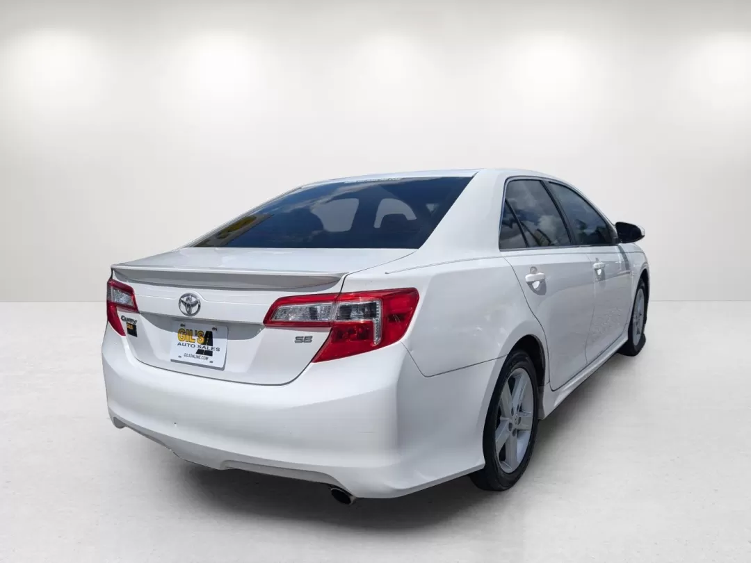 2012 Toyota Camry SE (4T1BF1FK9CU) with an Other engine, located at 7000 Northlake Connector, Columbus, GA, 31904, (706) 987-8085, 32.524975, -84.978134 - **Drive Your Dreams with This 2012 Toyota Camry SE Perfect for Your Daily Adventures!**<br /> <br /> Are you in the market for a dependable sedan that's as versatile as your lifestyle? Look no further than this stunning 2012 Toyota Camry SE, an ideal choice for budget-conscious buyers, commuters, a - Photo#4