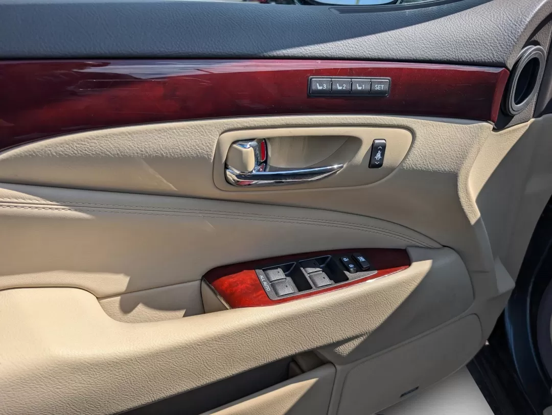 2007 Lexus LS 460 (JTHBL46F375) with an Other engine, located at 3959 U.S. 80 W, Phenix City, AL, 36870, (334) 297-4885, 32.469296, -85.135185 - **Elevate Your Driving Experience with the 2007 Lexus LS 460!** <br /> <br /> Looking for a luxurious vehicle that seamlessly blends comfort and performance? The 2007 Lexus LS 460 is your ticket to a lavish driving experience, making it perfect for those who value both style and substance. Whether y - Photo#9