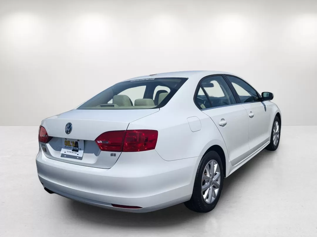 2014 Volkswagen Jetta SE w/Connectivity/Sunroof PZEV (3VWD17AJ2EM) with an Other engine, located at 521 Old Farm Lane Rd, Prattville, AL, 36066, (334) 325-1505, 32.482460, -86.416367 - 2014 Volkswagen Jetta SE w/Connectivity/Sunroof PZEV - Photo#4