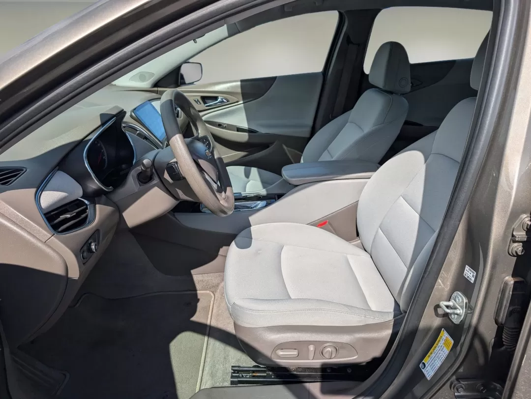 2020 /Dark Atmosphere/ Medium Ash Gray Chevrolet Malibu LT (1G1ZD5ST5LF) with an Other engine, located at 3959 U.S. 80 W, Phenix City, AL, 36870, (334) 297-4885, 32.469296, -85.135185 - ### Drive in Style and Comfort with This 2020 Chevrolet Malibu LT Perfect for Your Daily Commute!<br /> <br /> Are you on the lookout for a reliable sedan that's great for long commutes and weekend adventures? Look no further! Gils Auto in Phenix City, AL, is thrilled to present this stunning 2020 - Photo#10