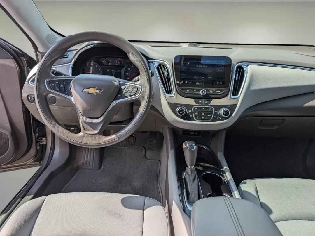 2020 /Dark Atmosphere/ Medium Ash Gray Chevrolet Malibu LT (1G1ZD5ST5LF) with an Other engine, located at 3959 U.S. 80 W, Phenix City, AL, 36870, (334) 297-4885, 32.469296, -85.135185 - ### Drive in Style and Comfort with This 2020 Chevrolet Malibu LT Perfect for Your Daily Commute!<br /> <br /> Are you on the lookout for a reliable sedan that's great for long commutes and weekend adventures? Look no further! Gils Auto in Phenix City, AL, is thrilled to present this stunning 2020 - Photo#12