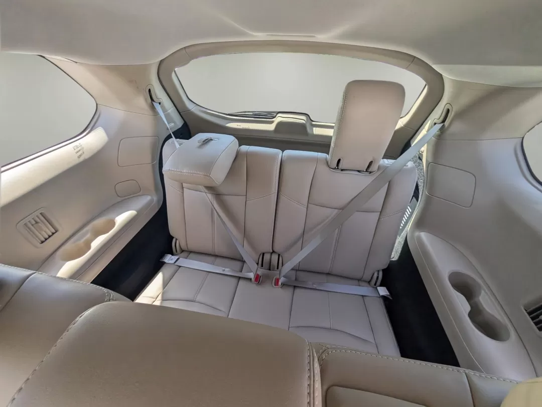 2019 /Almond Nissan Pathfinder SL (5N1DR2MN1KC) with an Other engine, located at 3959 U.S. 80 W, Phenix City, AL, 36870, (334) 297-4885, 32.469296, -85.135185 - **Discover Your Next Adventure with the 2019 Nissan Pathfinder SL at Gils Auto in Phenix City, AL!**<br /> <br /> Are you ready to elevate your family's travel experience? The 2019 Nissan Pathfinder SL is the perfect companion for family road trips, weekend adventures, or daily commutes. With spacio - Photo#12
