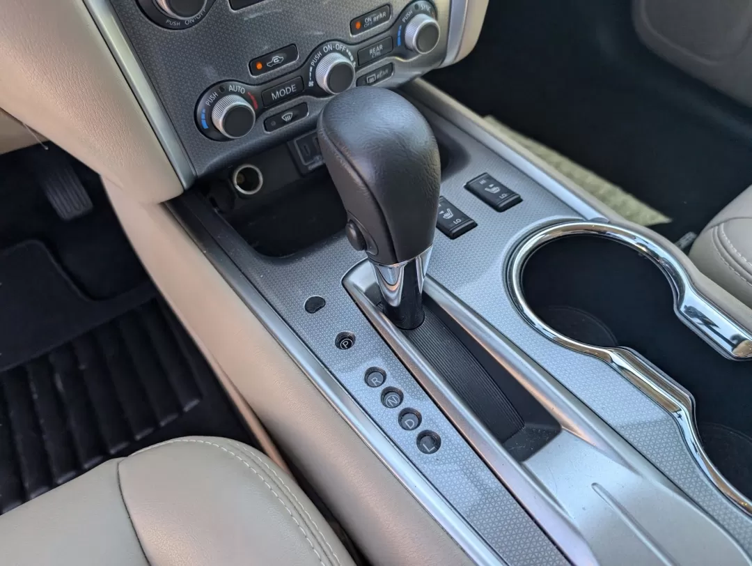 2019 /Almond Nissan Pathfinder SL (5N1DR2MN1KC) with an Other engine, located at 3959 U.S. 80 W, Phenix City, AL, 36870, (334) 297-4885, 32.469296, -85.135185 - **Discover Your Next Adventure with the 2019 Nissan Pathfinder SL at Gils Auto in Phenix City, AL!**<br /> <br /> Are you ready to elevate your family's travel experience? The 2019 Nissan Pathfinder SL is the perfect companion for family road trips, weekend adventures, or daily commutes. With spacio - Photo#15