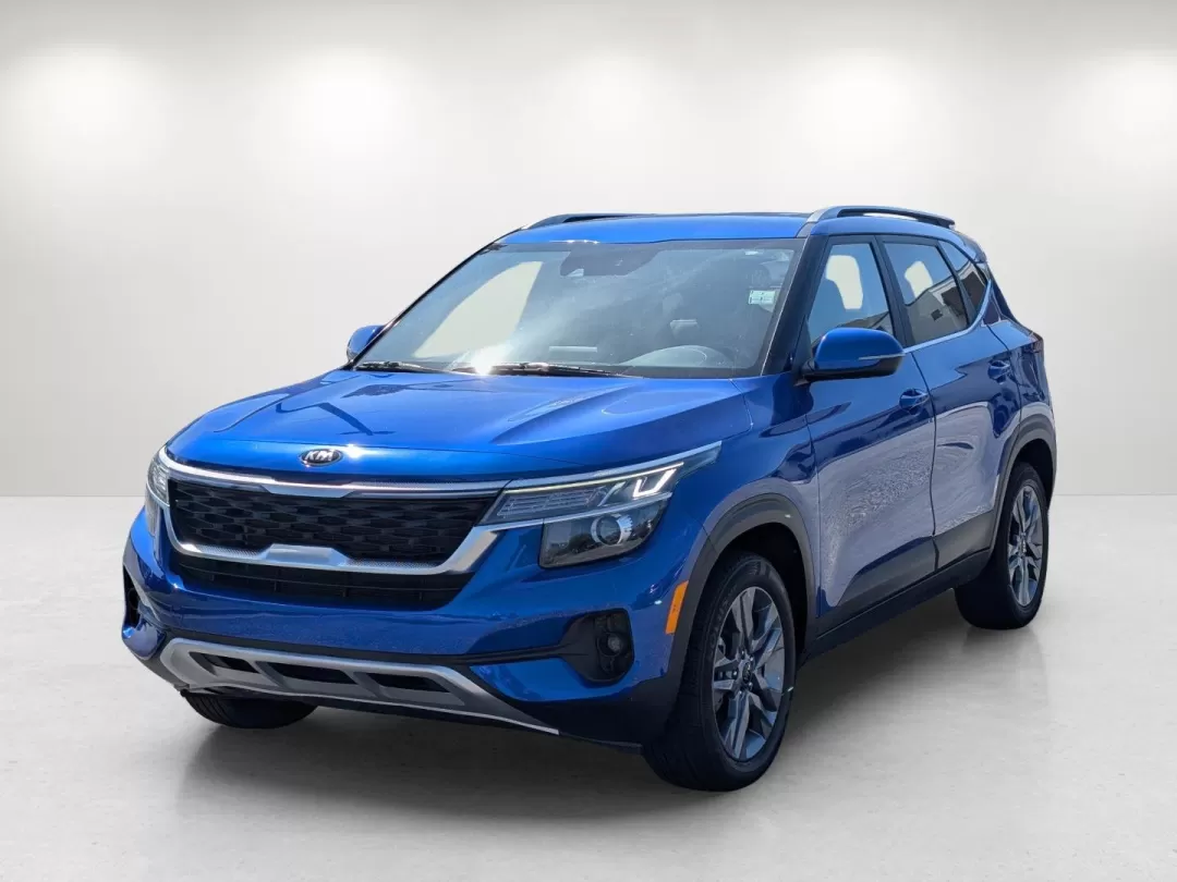 2021 /Black Kia Seltos S (KNDEUCAA0M7) with an Other engine, located at 3959 U.S. 80 W, Phenix City, AL, 36870, (334) 297-4885, 32.469296, -85.135185 - Discover the perfect blend of style, versatility, and performance with the 2021 Kia Seltos S, now available at Gils Auto in Phenix City, AL. Whether you're a growing family seeking a reliable vehicle for school runs and weekend adventures, or a commuter aiming for comfort and efficiency, this SUV of - Photo#1