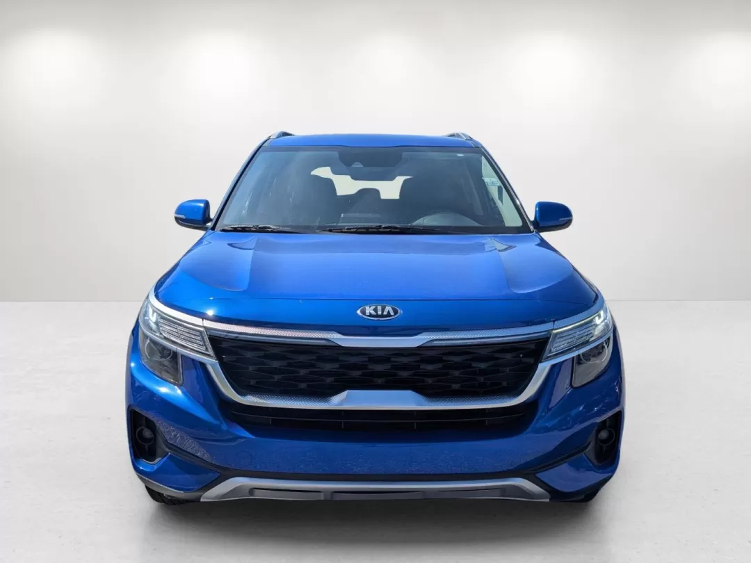 2021 /Black Kia Seltos S (KNDEUCAA0M7) with an Other engine, located at 7000 Northlake Connector, Columbus, GA, 31904, (706) 987-8085, 32.524975, -84.978134 - Discover the perfect blend of style, versatility, and performance with the 2021 Kia Seltos S, now available at Gils Auto in Phenix City, AL. Whether you're a growing family seeking a reliable vehicle for school runs and weekend adventures, or a commuter aiming for comfort and efficiency, this SUV of - Photo#1