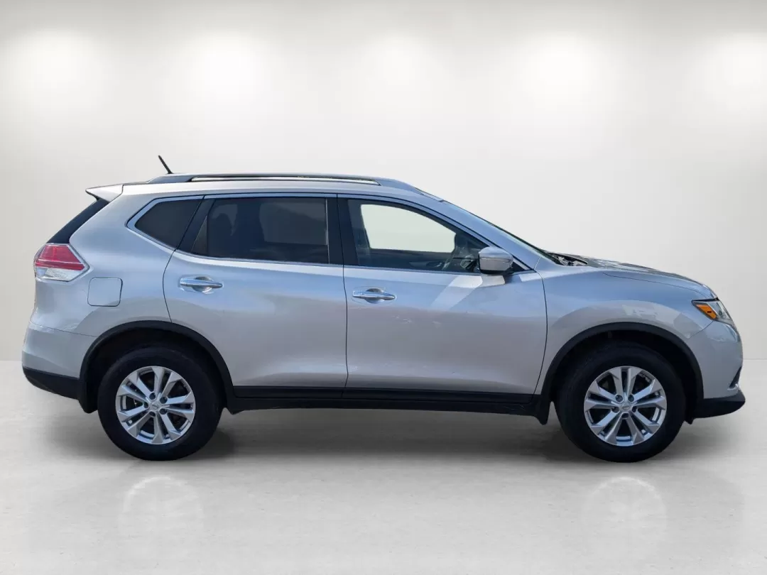 2015 /Charcoal Nissan Rogue SV (KNMAT2MV9FP) with an Other engine, located at 3959 U.S. 80 W, Phenix City, AL, 36870, (334) 297-4885, 32.469296, -85.135185 - ### Experience Adventure in Comfort: 2015 Nissan Rogue SV AWD at Gils Auto in Phenix City, AL<br /> <br /> Are you on the hunt for a versatile and reliable SUV that fits seamlessly into your lifestyle? Look no further than this stunning 2015 Nissan Rogue SV AWD, available now at Gils Auto in Phenix - Photo#3