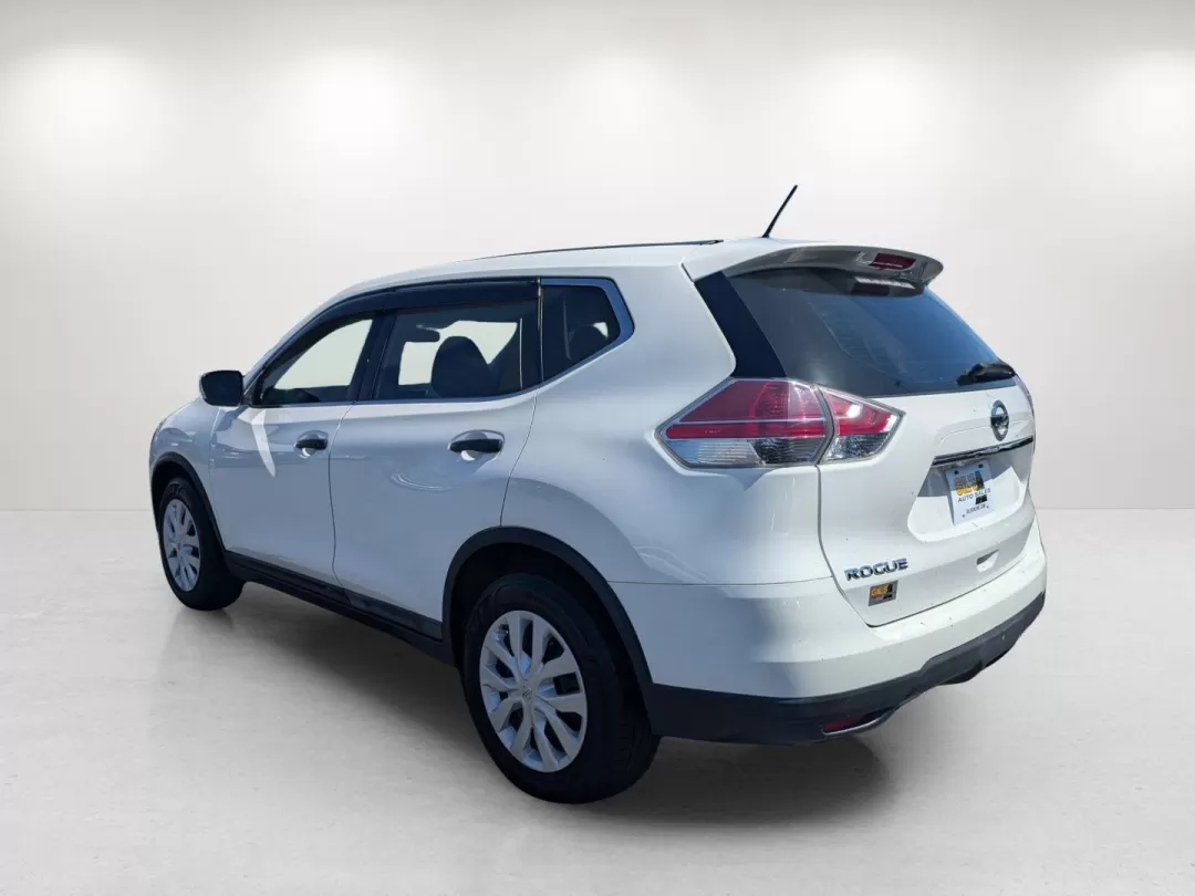 2016 Nissan Rogue S (5N1AT2MT6GC) with an Other engine, located at 521 Old Farm Lane Rd, Prattville, AL, 36066, (334) 325-1505, 32.482460, -86.416367 - **Discover Your Next Adventure with the 2016 Nissan Rogue at Gils Auto!**<br /> <br /> Are you a growing family looking for the perfect SUV to accommodate your active lifestyle? Or perhaps you're a commuter who values comfort and reliability on long drives? Look no further than this 2016 Nissan Rogu - Photo#6
