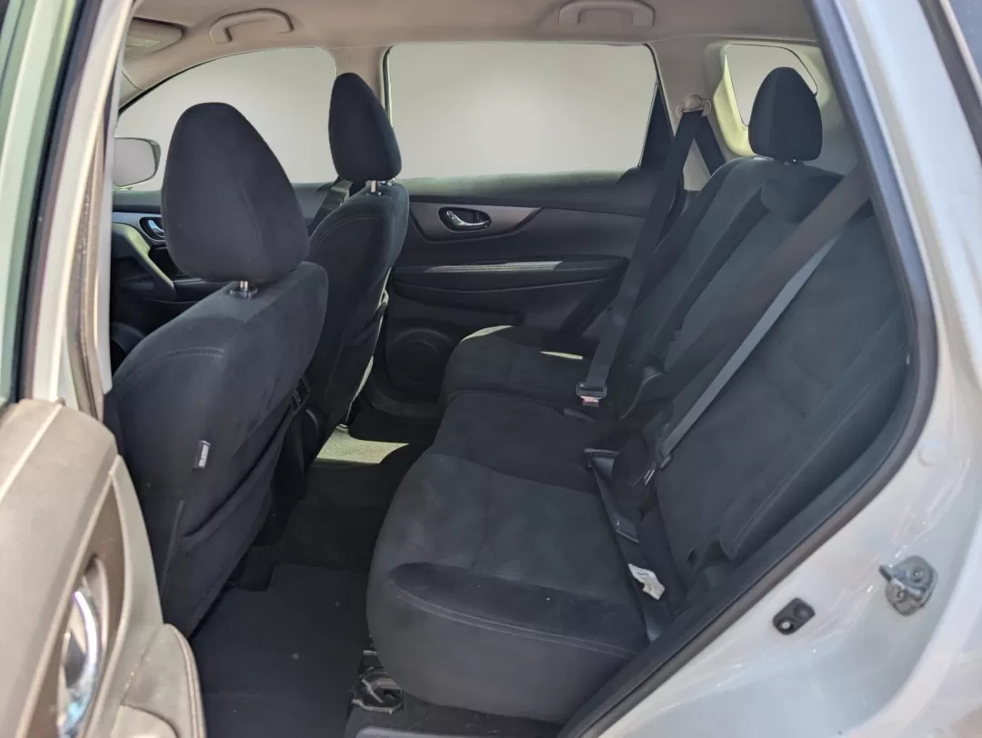 2016 Nissan Rogue S (5N1AT2MT6GC) with an Other engine, located at 521 Old Farm Lane Rd, Prattville, AL, 36066, (334) 325-1505, 32.482460, -86.416367 - **Discover Your Next Adventure with the 2016 Nissan Rogue at Gils Auto!**<br /> <br /> Are you a growing family looking for the perfect SUV to accommodate your active lifestyle? Or perhaps you're a commuter who values comfort and reliability on long drives? Look no further than this 2016 Nissan Rogu - Photo#10
