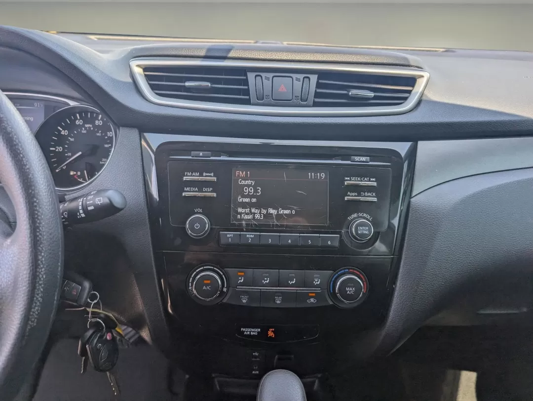 2016 Nissan Rogue S (5N1AT2MT6GC) with an Other engine, located at 521 Old Farm Lane Rd, Prattville, AL, 36066, (334) 325-1505, 32.482460, -86.416367 - **Discover Your Next Adventure with the 2016 Nissan Rogue at Gils Auto!**<br /> <br /> Are you a growing family looking for the perfect SUV to accommodate your active lifestyle? Or perhaps you're a commuter who values comfort and reliability on long drives? Look no further than this 2016 Nissan Rogu - Photo#14