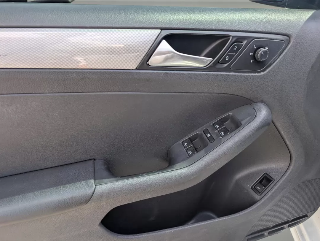 2018 Volkswagen Jetta 1.4T S (3VW2B7AJ0JM) with an Other engine, located at 5115 14th Ave., Columbus, GA, 31904, (706) 323-0345, 32.511494, -84.971046 - ### Elevate Your Daily Drive with the 2018 Volkswagen Jetta at Gils Auto - Columbus!<br /> <br /> Are you ready to enhance your daily commutes and weekend adventures? The 2018 Volkswagen Jetta 1.4T S is the perfect sedan for those who value style, comfort, and efficiency. With its turbocharged engin - Photo#8