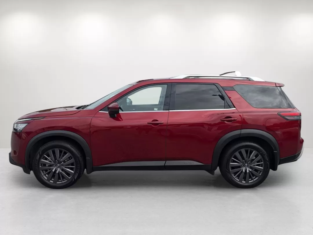 2022 /Charcoal Nissan Pathfinder SL (5N1DR3CB2NC) with an Other engine, located at 3959 U.S. 80 W, Phenix City, AL, 36870, (334) 297-4885, 32.469296, -85.135185 - Explore life to the fullest with the 2022 Nissan Pathfinder SL, perfectly designed for those who seek adventure without sacrificing comfort. Whether you're a growing family needing space for your kids and gear, or a budget-conscious buyer looking for a reliable SUV, this vehicle is the ideal compani - Photo#8