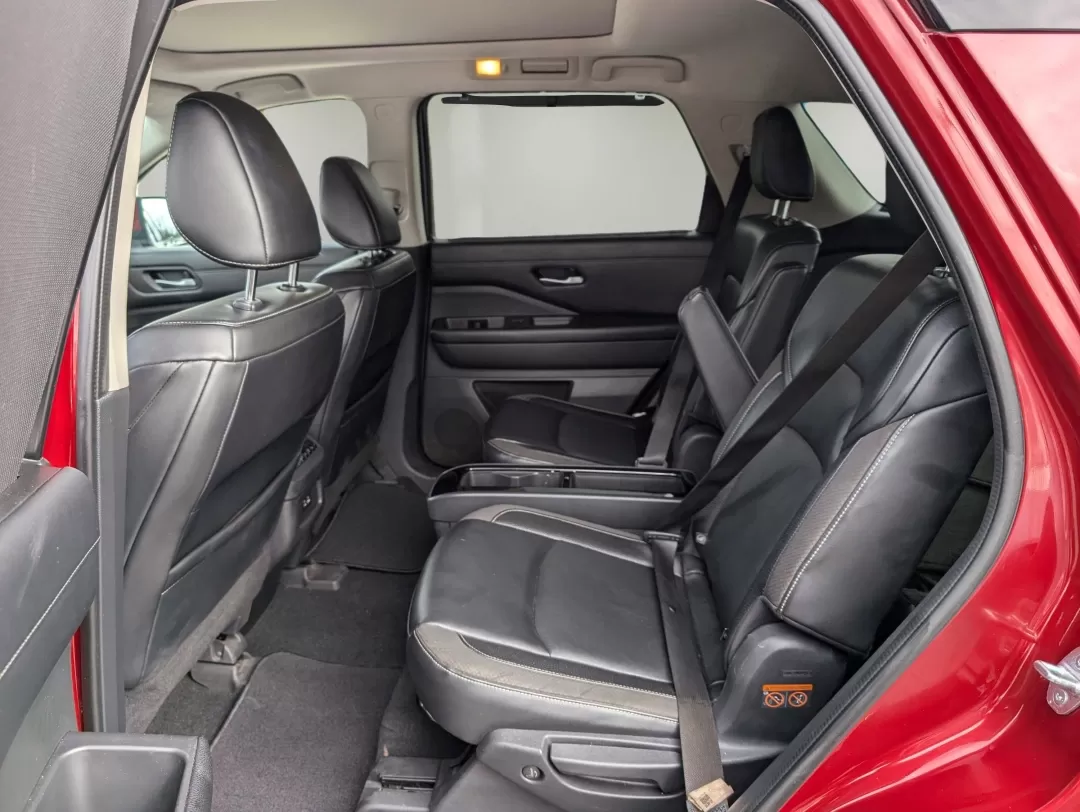 2022 /Charcoal Nissan Pathfinder SL (5N1DR3CB2NC) with an Other engine, located at 3959 U.S. 80 W, Phenix City, AL, 36870, (334) 297-4885, 32.469296, -85.135185 - Explore life to the fullest with the 2022 Nissan Pathfinder SL, perfectly designed for those who seek adventure without sacrificing comfort. Whether you're a growing family needing space for your kids and gear, or a budget-conscious buyer looking for a reliable SUV, this vehicle is the ideal compani - Photo#11