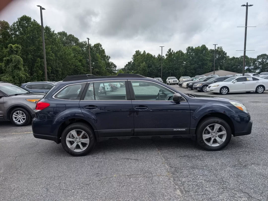photo of 2014 Subaru Outback 2.5i