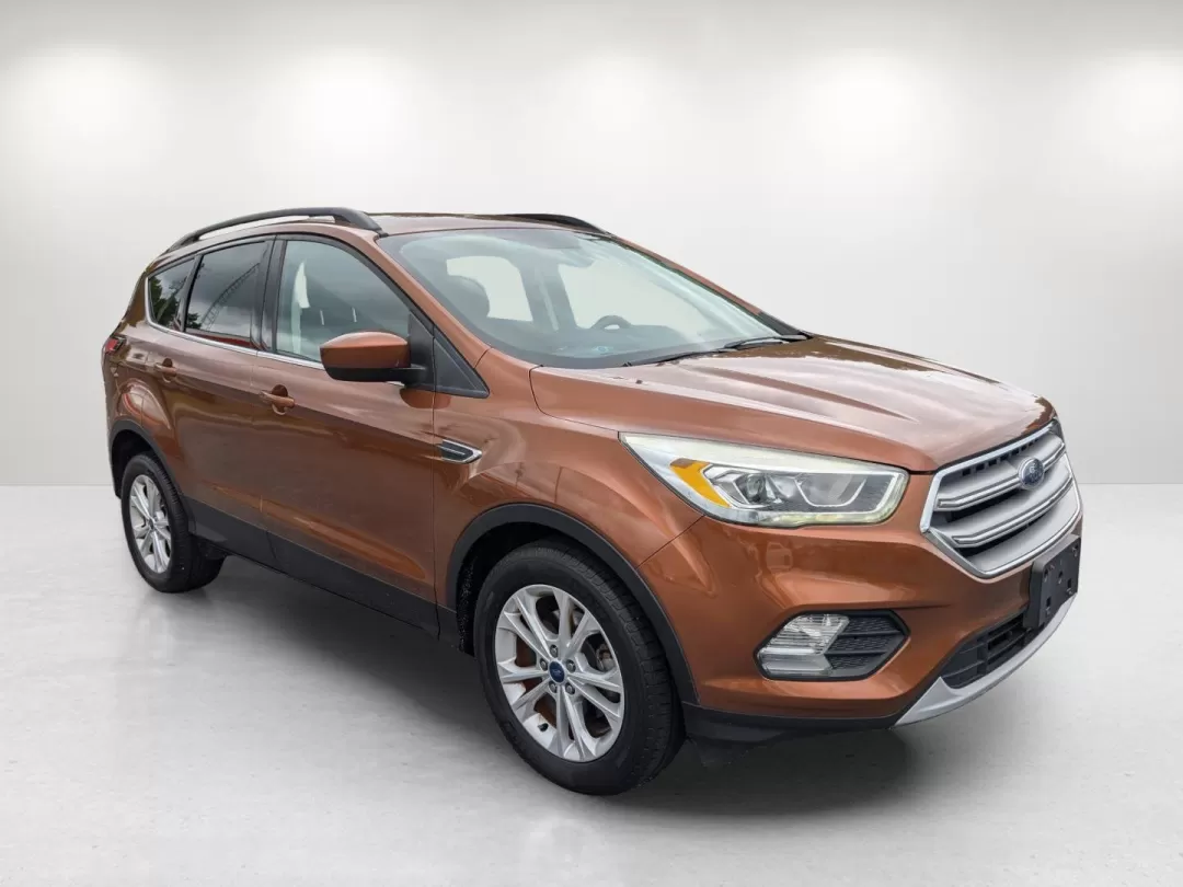 2017 Ford Escape SE (1FMCU0GD7HU) with an Other engine, located at 3959 U.S. 80 W, Phenix City, AL, 36870, (334) 297-4885, 32.469296, -85.135185 - **Discover Your Next Adventure with the 2017 Ford Escape SE at Gils Auto in Phenix City, AL!** <br /> <br /> Are you searching for the perfect SUV to elevate your lifestyle? Look no further than the stunning 2017 Ford Escape SE, meticulously designed for families, commuters, and adventure-seekers al - Photo#3