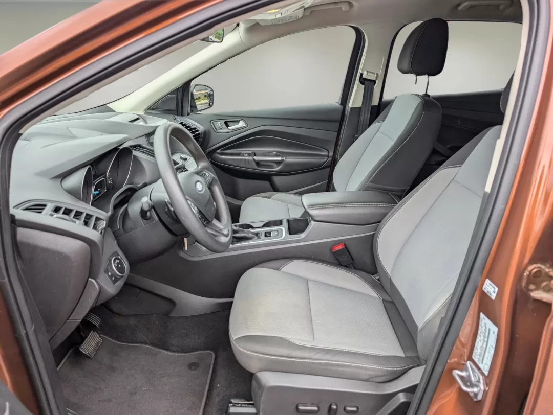2017 Ford Escape SE (1FMCU0GD7HU) with an Other engine, located at 3959 U.S. 80 W, Phenix City, AL, 36870, (334) 297-4885, 32.469296, -85.135185 - **Discover Your Next Adventure with the 2017 Ford Escape SE at Gils Auto in Phenix City, AL!** <br /> <br /> Are you searching for the perfect SUV to elevate your lifestyle? Look no further than the stunning 2017 Ford Escape SE, meticulously designed for families, commuters, and adventure-seekers al - Photo#10
