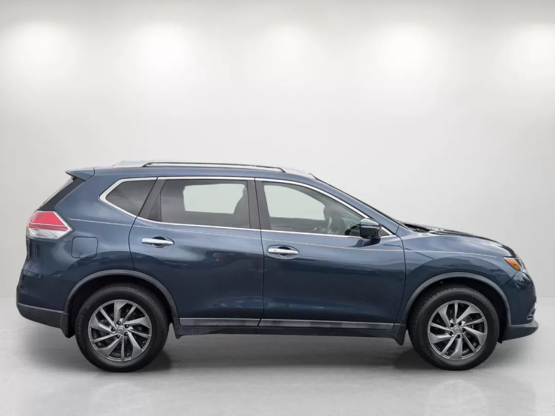 2015 /Almond Nissan Rogue SL (5N1AT2MT1FC) with an Other engine, located at 5115 14th Ave., Columbus, GA, 31904, (706) 323-0345, 32.511494, -84.971046 - **Discover Your Next Adventure with the 2015 Nissan Rogue at Gils Auto!**<br /> <br /> Are you ready to upgrade your driving experience? Whether you're a growing family looking for spacious comfort, a weekend warrior seeking adventure, or a daily commuter wanting efficiency and style, the 2015 Nissa - Photo#3