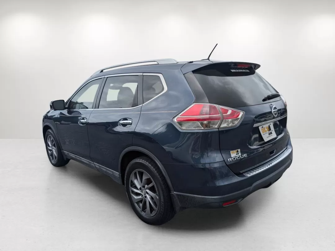 2015 /Almond Nissan Rogue SL (5N1AT2MT1FC) with an Other engine, located at 5115 14th Ave., Columbus, GA, 31904, (706) 323-0345, 32.511494, -84.971046 - **Discover Your Next Adventure with the 2015 Nissan Rogue at Gils Auto!**<br /> <br /> Are you ready to upgrade your driving experience? Whether you're a growing family looking for spacious comfort, a weekend warrior seeking adventure, or a daily commuter wanting efficiency and style, the 2015 Nissa - Photo#5