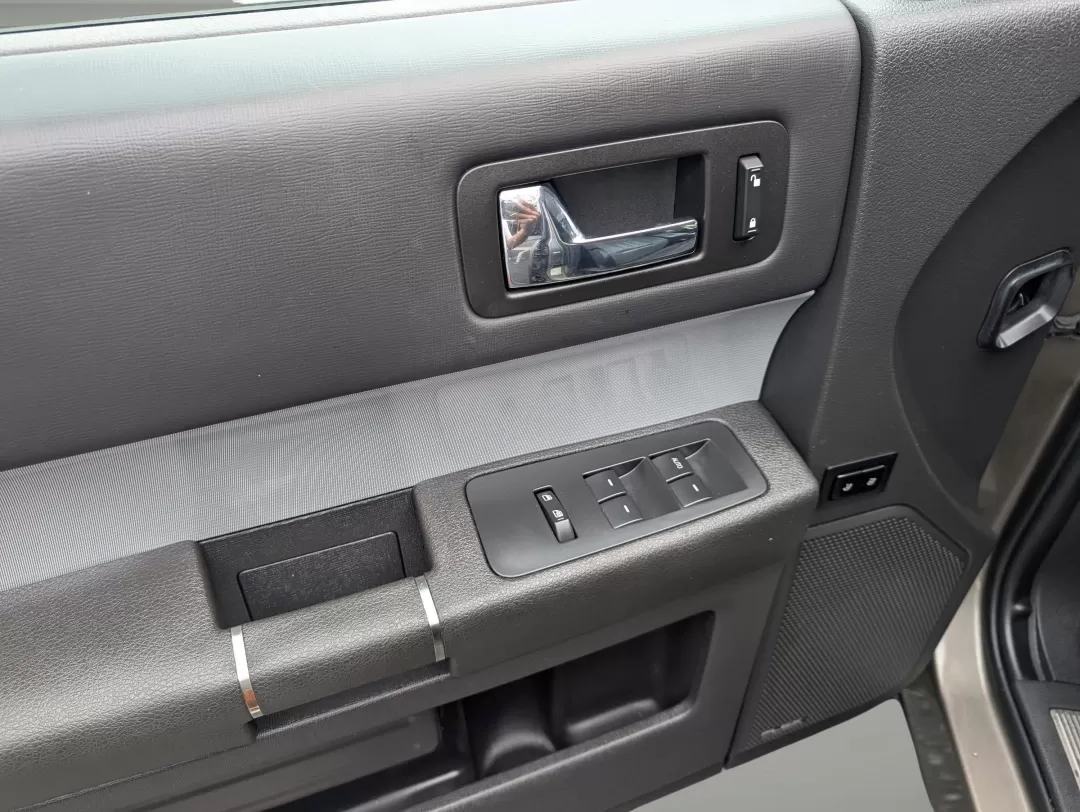 2013 Ford Flex Limited (2FMHK6D8XDB) with an Other engine, located at 3959 U.S. 80 W, Phenix City, AL, 36870, (334) 297-4885, 32.469296, -85.135185 - Embark on unforgettable journeys with the 2013 Ford Flex Limited, now available at Gils Auto in Prattville, AL. This versatile crossover is not just a vehicle; it's the perfect companion for growing families, weekend adventurers, and anyone seeking a reliable ride for long commutes. With its spaciou - Photo#16