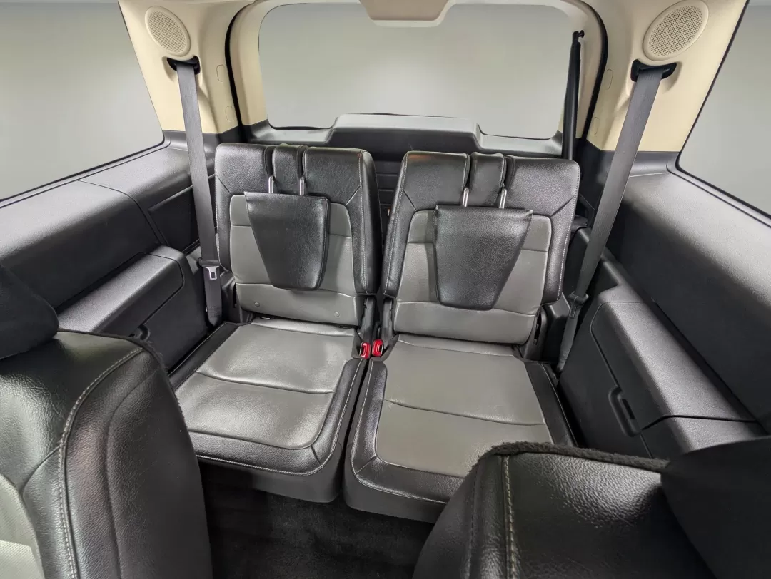 2013 Ford Flex Limited (2FMHK6D8XDB) with an Other engine, located at 3959 U.S. 80 W, Phenix City, AL, 36870, (334) 297-4885, 32.469296, -85.135185 - Embark on unforgettable journeys with the 2013 Ford Flex Limited, now available at Gils Auto in Prattville, AL. This versatile crossover is not just a vehicle; it's the perfect companion for growing families, weekend adventurers, and anyone seeking a reliable ride for long commutes. With its spaciou - Photo#24