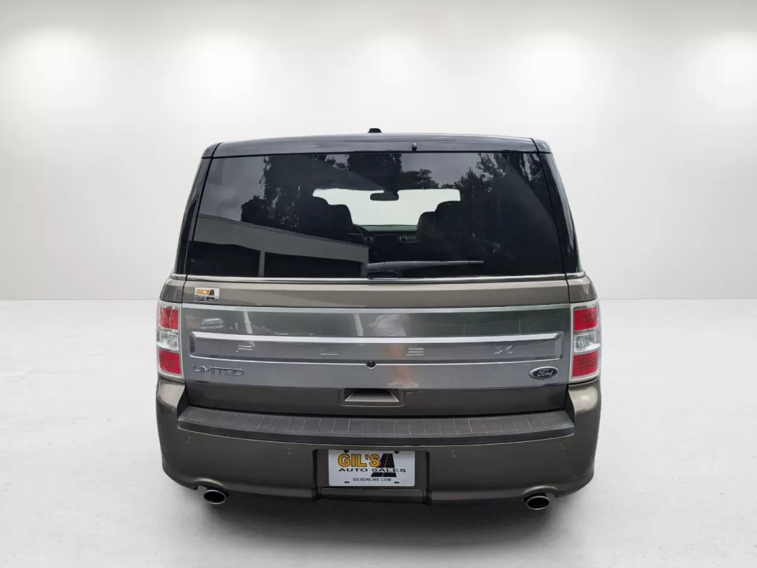 2013 Ford Flex Limited (2FMHK6D8XDB) with an Other engine, located at 3959 U.S. 80 W, Phenix City, AL, 36870, (334) 297-4885, 32.469296, -85.135185 - Embark on unforgettable journeys with the 2013 Ford Flex Limited, now available at Gils Auto in Prattville, AL. This versatile crossover is not just a vehicle; it's the perfect companion for growing families, weekend adventurers, and anyone seeking a reliable ride for long commutes. With its spaciou - Photo#5