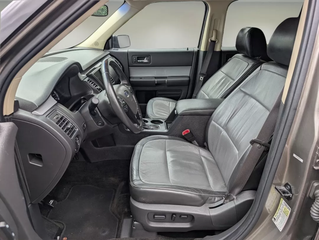 2013 Ford Flex Limited (2FMHK6D8XDB) with an Other engine, located at 3959 U.S. 80 W, Phenix City, AL, 36870, (334) 297-4885, 32.469296, -85.135185 - Embark on unforgettable journeys with the 2013 Ford Flex Limited, now available at Gils Auto in Prattville, AL. This versatile crossover is not just a vehicle; it's the perfect companion for growing families, weekend adventurers, and anyone seeking a reliable ride for long commutes. With its spaciou - Photo#9