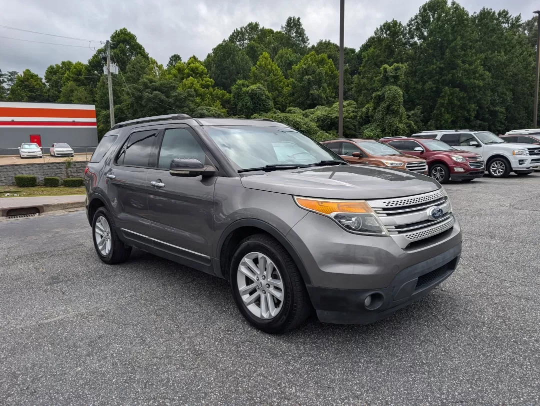 2012 Ford Explorer XLT (1FMHK7D81CG) with an Other engine, located at 3959 U.S. 80 W, Phenix City, AL, 36870, (334) 297-4885, 32.469296, -85.135185 - **Adventure Awaits with the 2012 Ford Explorer XLT Perfect for Family Road Trips!**<br /> <br /> At Gils Auto in Phenix City, AL, we understand that your vehicle is more than just a mode of transportation; it's a key part of your lifestyle. Whether you're planning a weekend getaway with the family - Photo#2