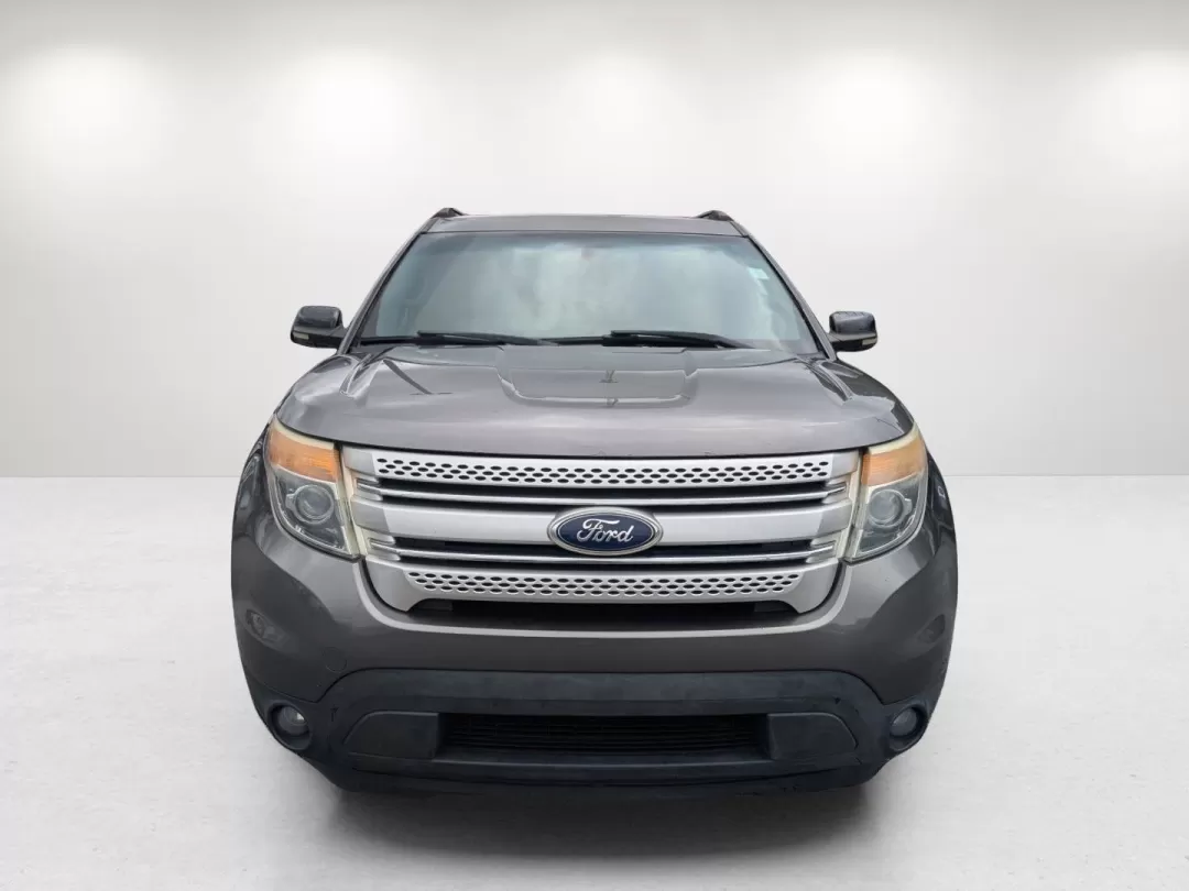 2012 Ford Explorer XLT (1FMHK7D81CG) with an Other engine, located at 3959 U.S. 80 W, Phenix City, AL, 36870, (334) 297-4885, 32.469296, -85.135185 - **Adventure Awaits with the 2012 Ford Explorer XLT Perfect for Family Road Trips!**<br /> <br /> At Gils Auto in Phenix City, AL, we understand that your vehicle is more than just a mode of transportation; it's a key part of your lifestyle. Whether you're planning a weekend getaway with the family - Photo#2