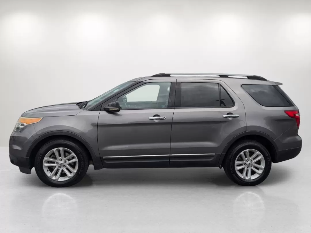 2012 Ford Explorer XLT (1FMHK7D81CG) with an Other engine, located at 3959 U.S. 80 W, Phenix City, AL, 36870, (334) 297-4885, 32.469296, -85.135185 - **Adventure Awaits with the 2012 Ford Explorer XLT Perfect for Family Road Trips!**<br /> <br /> At Gils Auto in Phenix City, AL, we understand that your vehicle is more than just a mode of transportation; it's a key part of your lifestyle. Whether you're planning a weekend getaway with the family - Photo#8