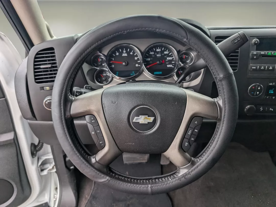 2012 /Ebony Chevrolet Silverado 1500 LT (3GCPCSE03CG) with an Other engine, located at 3959 U.S. 80 W, Phenix City, AL, 36870, (334) 297-4885, 32.469296, -85.135185 - **Unleash Your Adventurous Spirit with the 2012 Chevrolet Silverado 1500 LT!** <br /> <br /> Are you searching for a reliable and powerful pickup truck that can effortlessly handle both your daily commute and weekend adventures? Look no further than this stunning 2012 Chevrolet Silverado 1500 LT, av - Photo#16