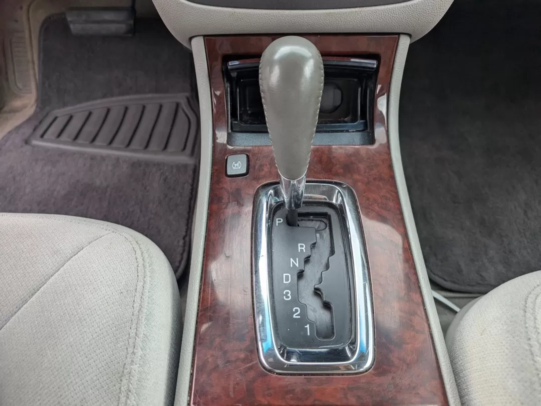 2008 /Titanium Buick Lucerne CX (1G4HP57288U) with an Other engine, located at 3959 U.S. 80 W, Phenix City, AL, 36870, (334) 297-4885, 32.469296, -85.135185 - ### Discover Your Next Adventure with the 2008 Buick Lucerne CX at Gils Auto in Phenix City, AL!<br /> <br /> Are you searching for a reliable sedan that seamlessly fits into your busy lifestyle? Look no further! The 2008 Buick Lucerne CX, available at Gils Auto, is perfect for your daily commutes o - Photo#13